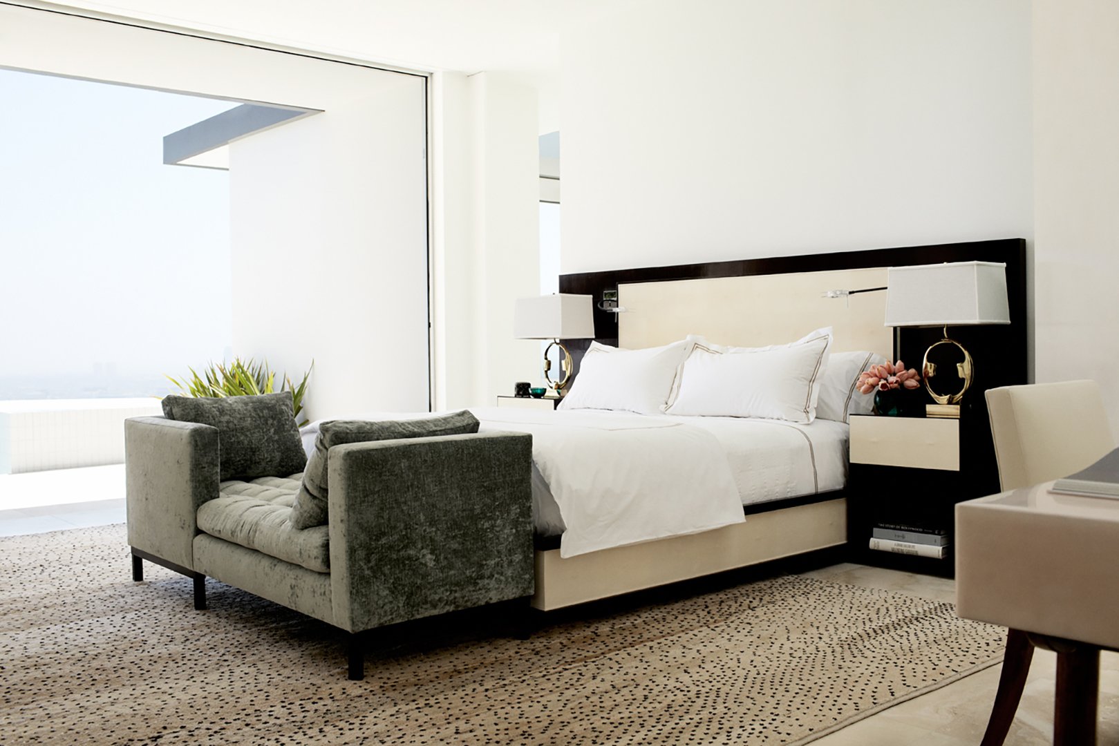 Elle Decor feature, interior by Stephen Pappas Interiors