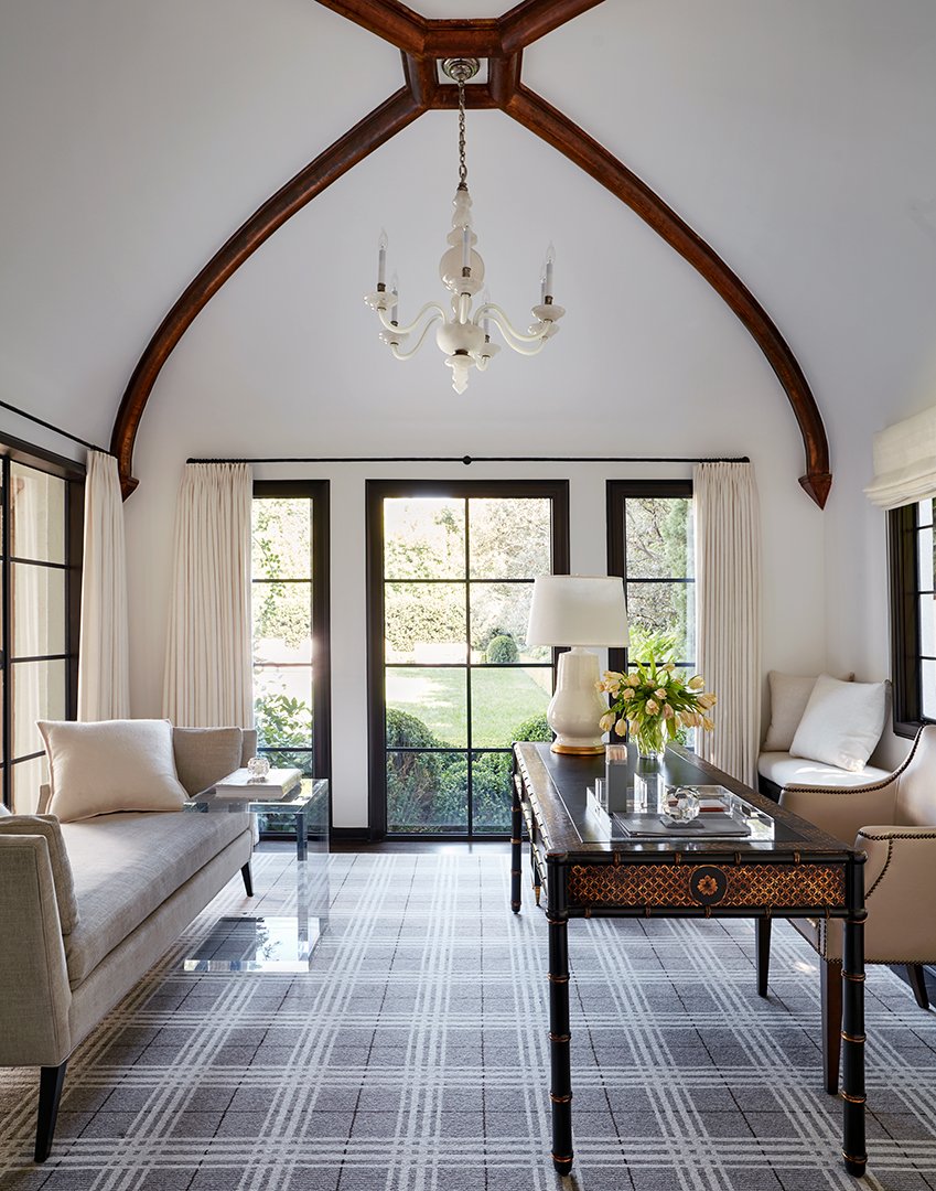 Luxe Interiors + Design feature, interior by Stephen Pappas Interiors