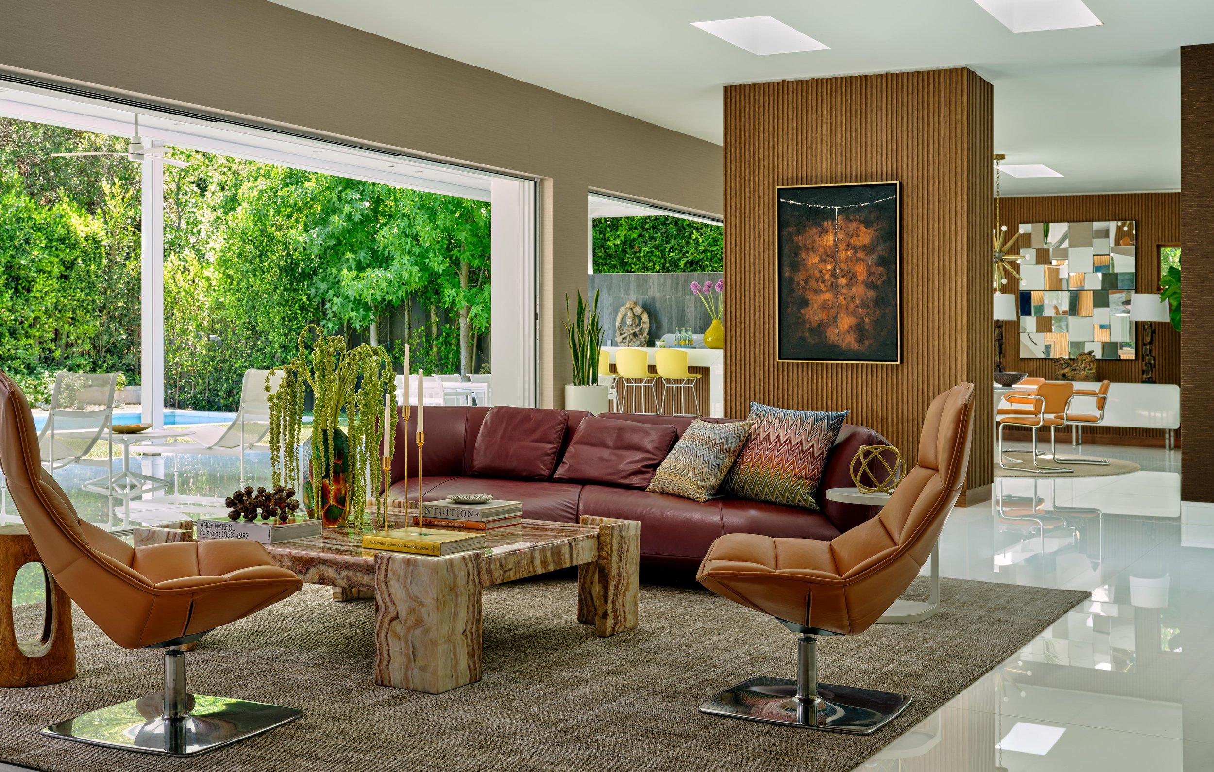 Luxury living room with floating slat wall designed by Stephen Pappas Interiors in Trousdale Estates, Beverly Hills