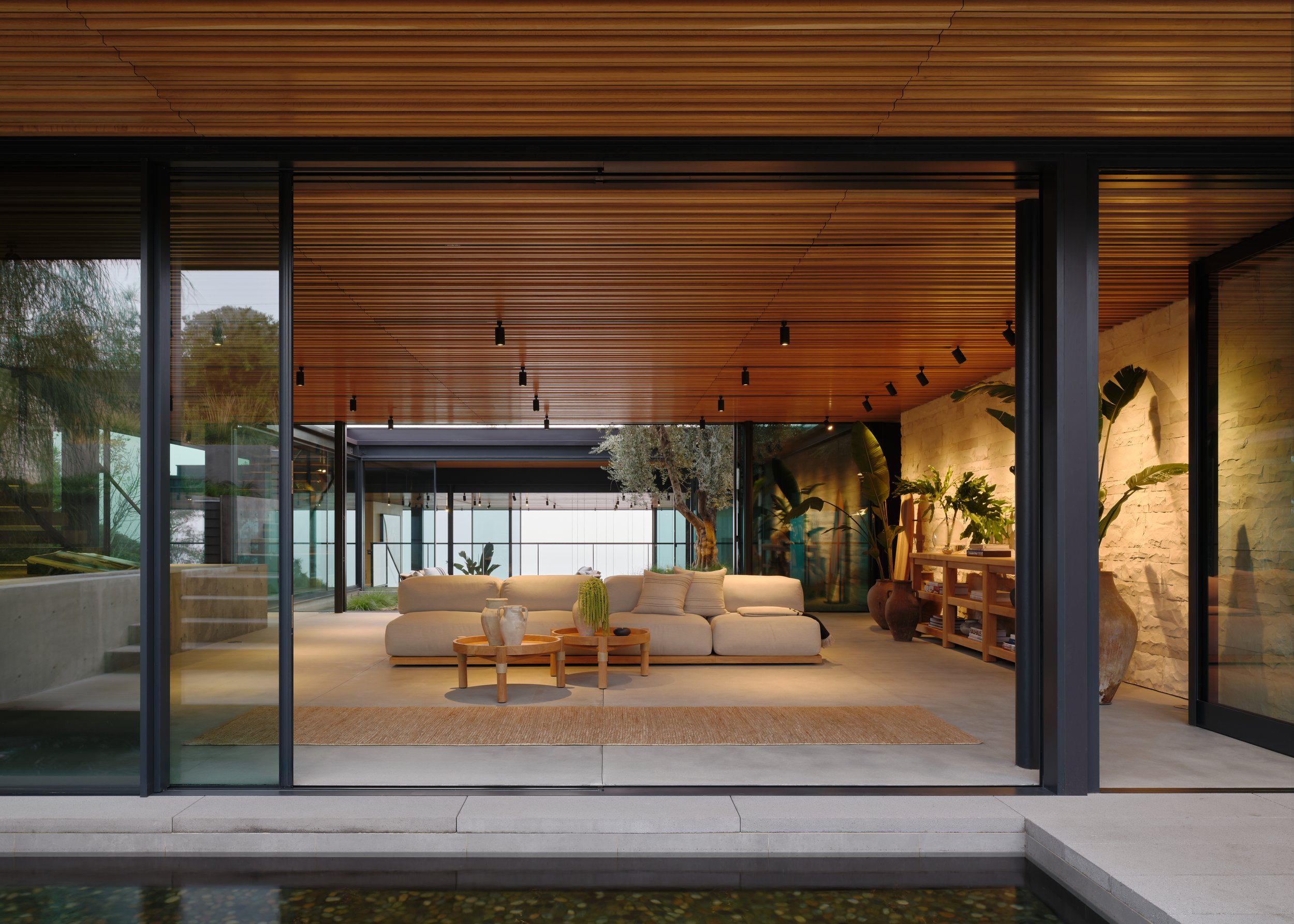 Studio Bracket, interior by Stephen Pappas Interiors